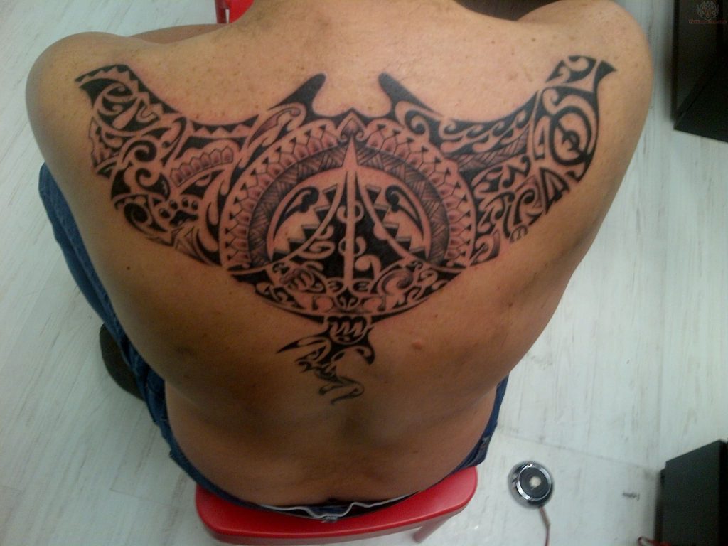 Polynesian-Manta Buttock Tattoo