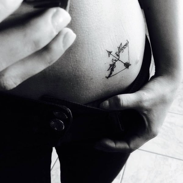 We love the delicate detail of this lovely hip tattoo. It is a totally 