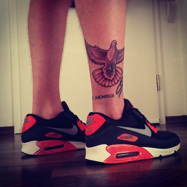 65 Stunning Dove Tattoos That Will bring a Smile to Your Face
