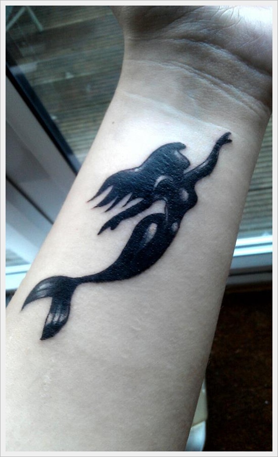 Beautiful examples of mermaid tattoos design, idea 23