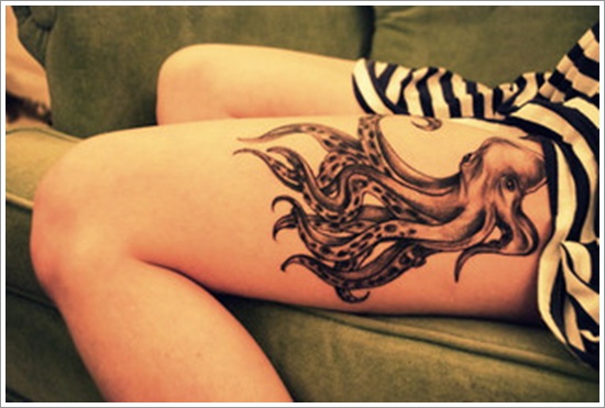 Tattoos featuring squid or octopus in design, idea 13