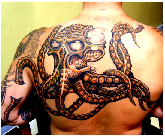 Tattoos featuring squid or octopus in design, idea 7