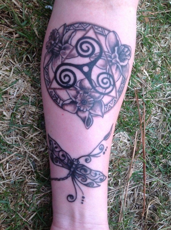 Cute and sexy dragonfly tattoo design, idea 44