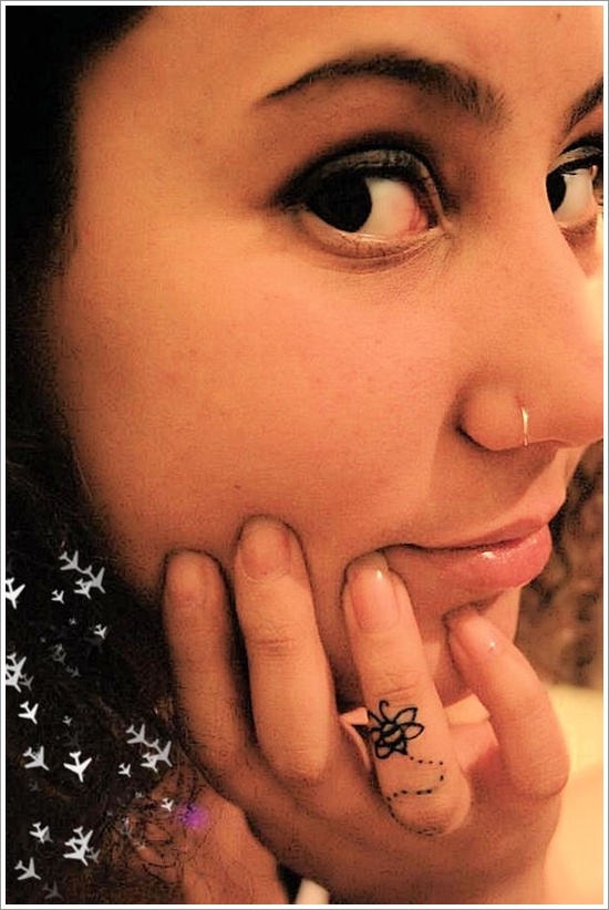 Bee tattoo design, idea 4