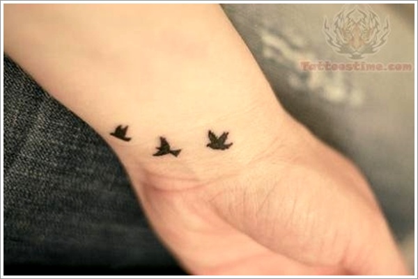 Sweet and meaningful swallow tattoos design, idea 3