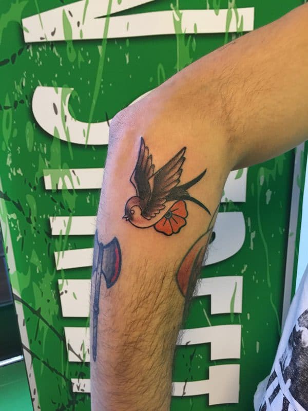 Sweet and meaningful swallow tattoos design, idea 67