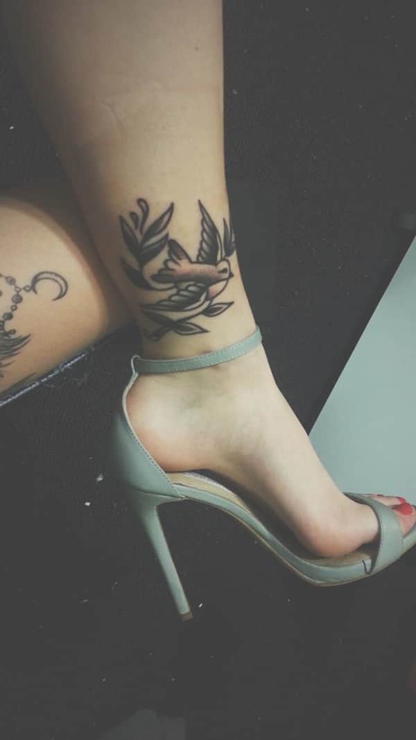 Sweet and meaningful swallow tattoos design, idea 34