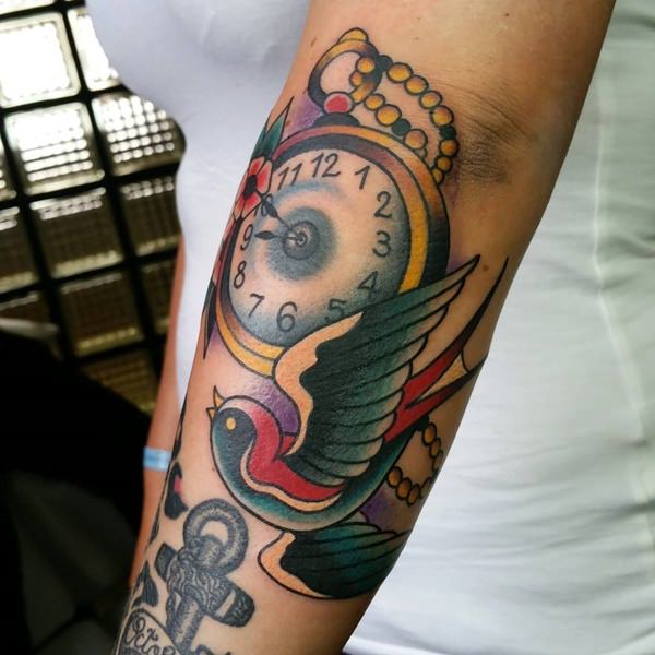 Sweet and meaningful swallow tattoos design, idea 46