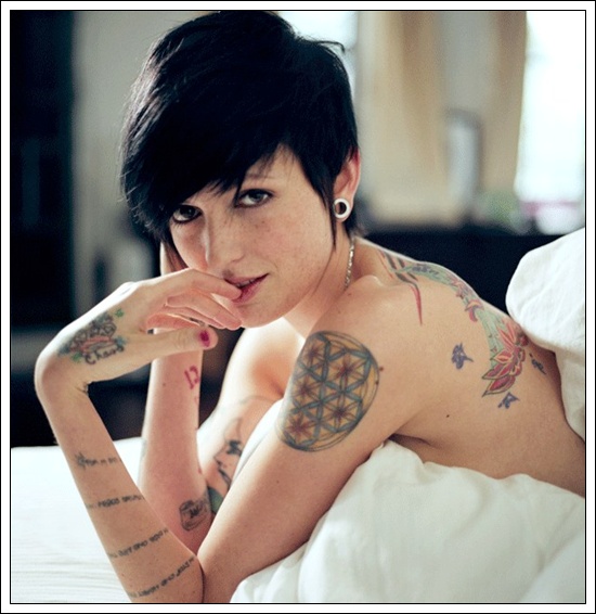 Post tattooing care made easy design, idea 2