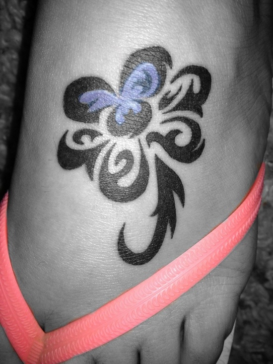 Daisy tattoos design, idea 4