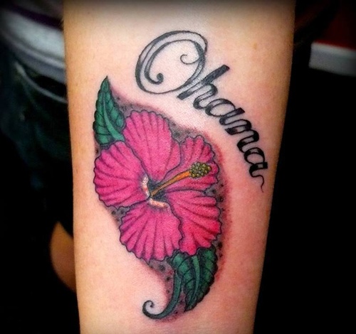 Tattoos with the hibiscus flower in their design, idea 12