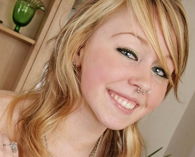 Celestine_Septum_Piercing