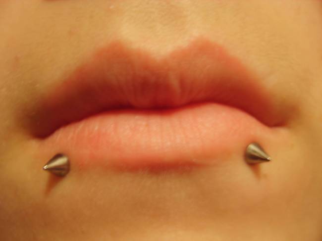 Awesome lip piercing design, idea 2