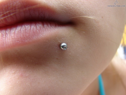 Awesome lip piercing design, idea 6