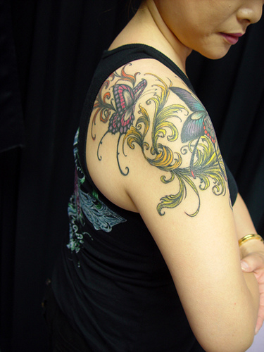 Magnificent shoulder tattoo design, idea 75