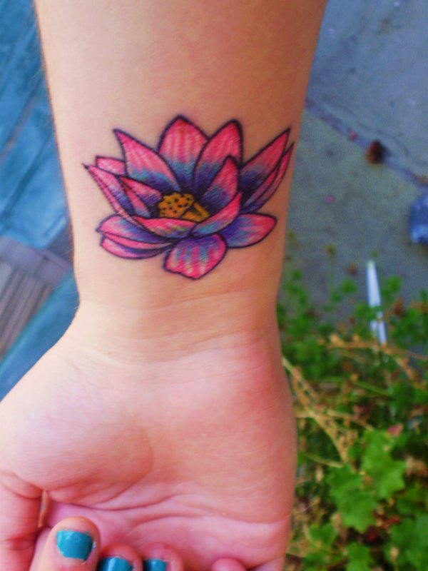 Awesome lotus flower tattoo design, idea 35