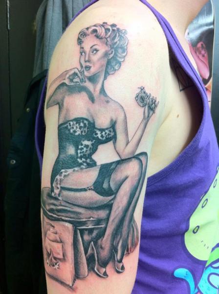 Magnificent shoulder tattoo design, idea 67