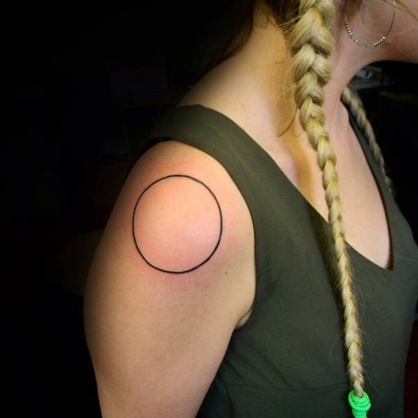 Magnificent shoulder tattoo design, idea 36