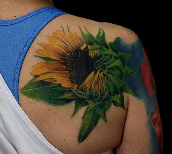 Magnificent shoulder tattoo design, idea 11