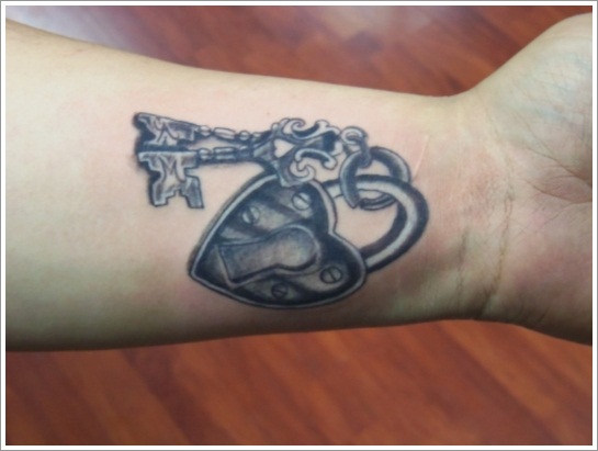 Spectacular wrist tattoo design, idea 48