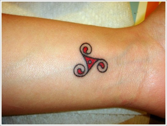 Spectacular wrist tattoo design, idea 30