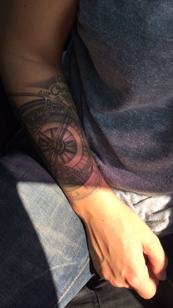 Amazing compass tattoo design, idea 77