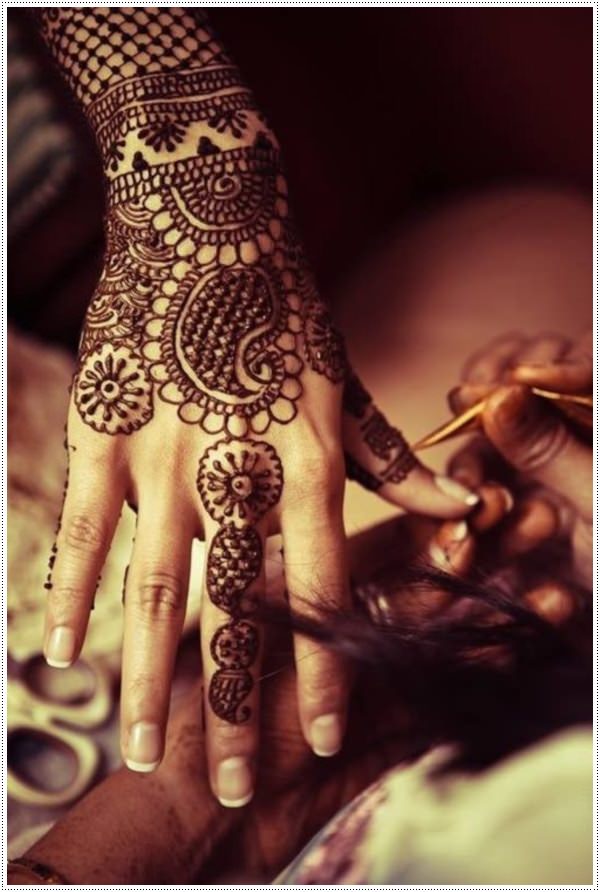 Fantastic henna tattoo design, idea 25