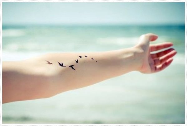 Small tattoos for girls cute design, idea 17