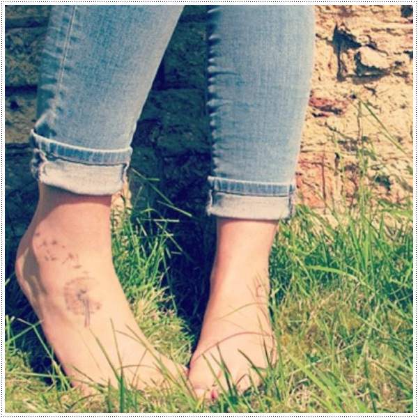 Kick ass dandelion tattoos design, idea 8