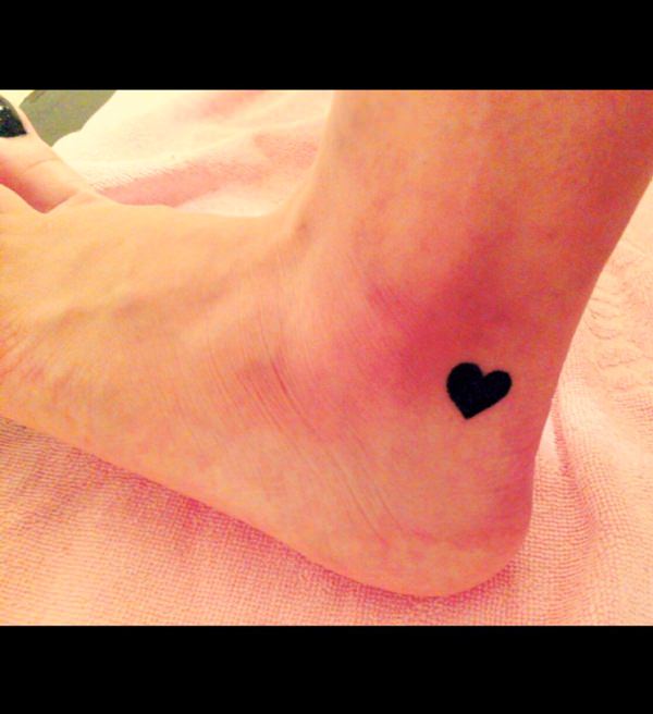 Heart tattoo design, idea 2