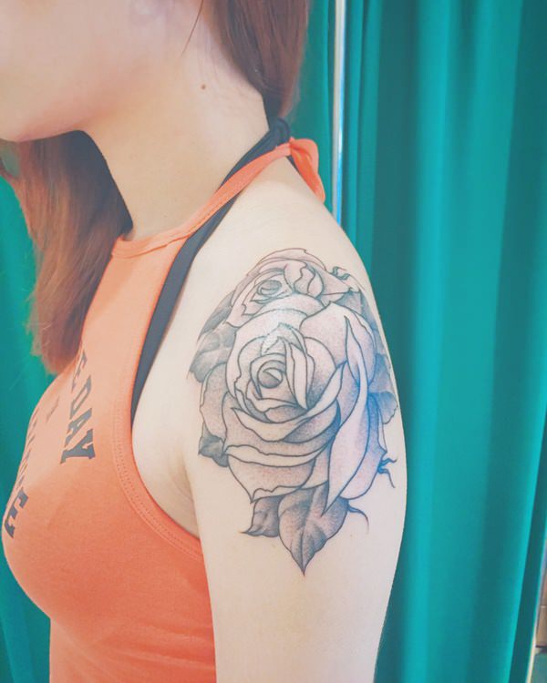 Rose tattoo design, idea 3