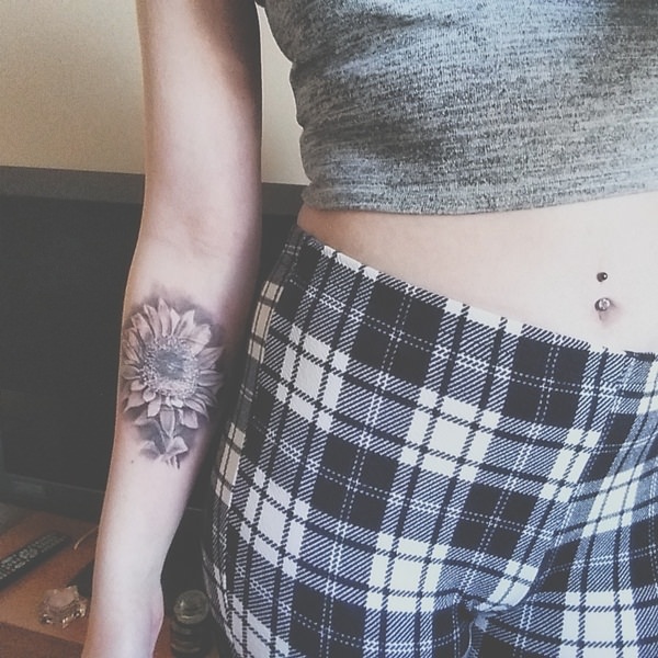 Sunflower tattoo design, idea 20