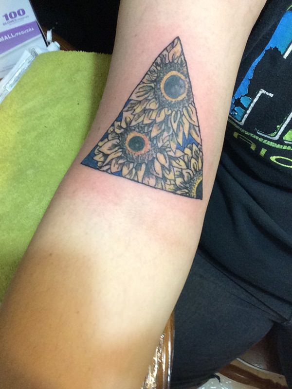 Sunflower tattoo design, idea 73