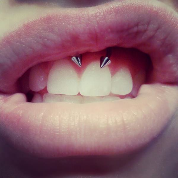 Smiley piercing 44 peeps who are rocking their smile tips design, idea 6