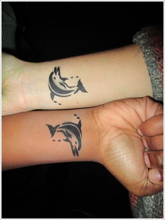 73 Simple Dolphin Tattoo Designs for Females - Tattoo Glee