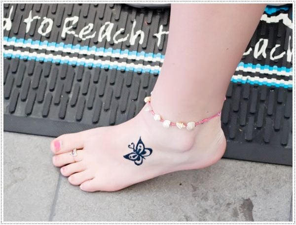 Cute petite feet