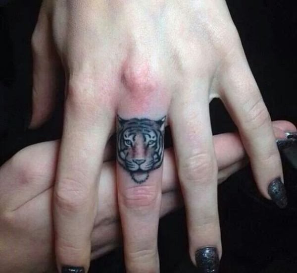 Finger Tattoos 1