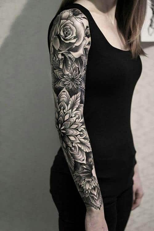 Arm frauen tattoos 45 Heart